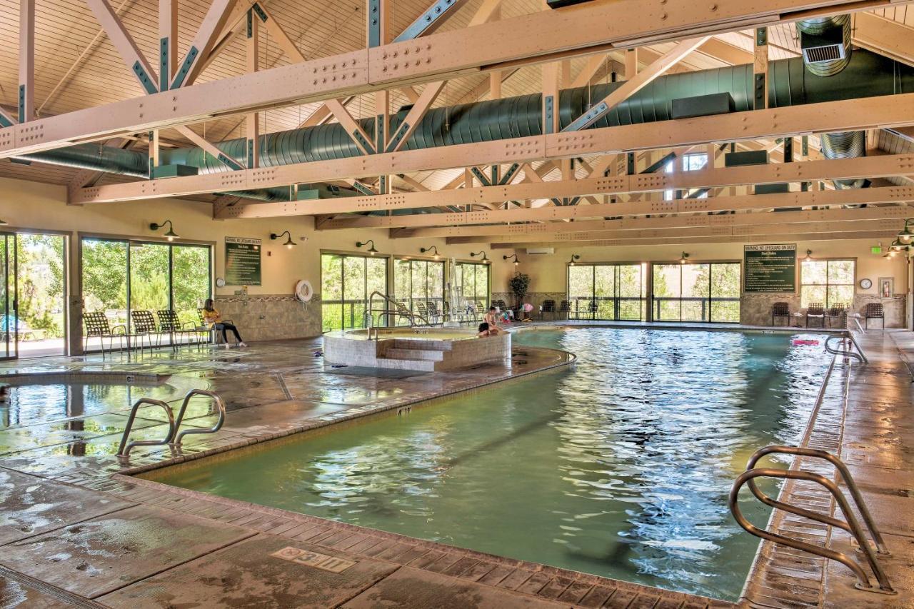Chalet At Running Y Resort With Wraparound Deck! Klamath Falls Exterior photo